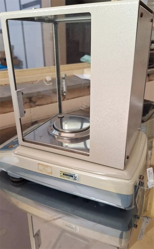 Balança Analítica Bel M214AI 220g x 0,0001g com Calibração Automática - Image 4